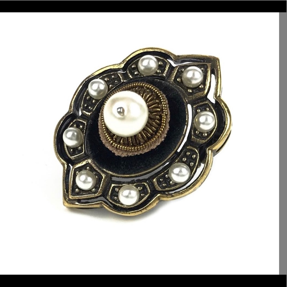 🌹Gucci ring🌹 - Picture 2 of 6